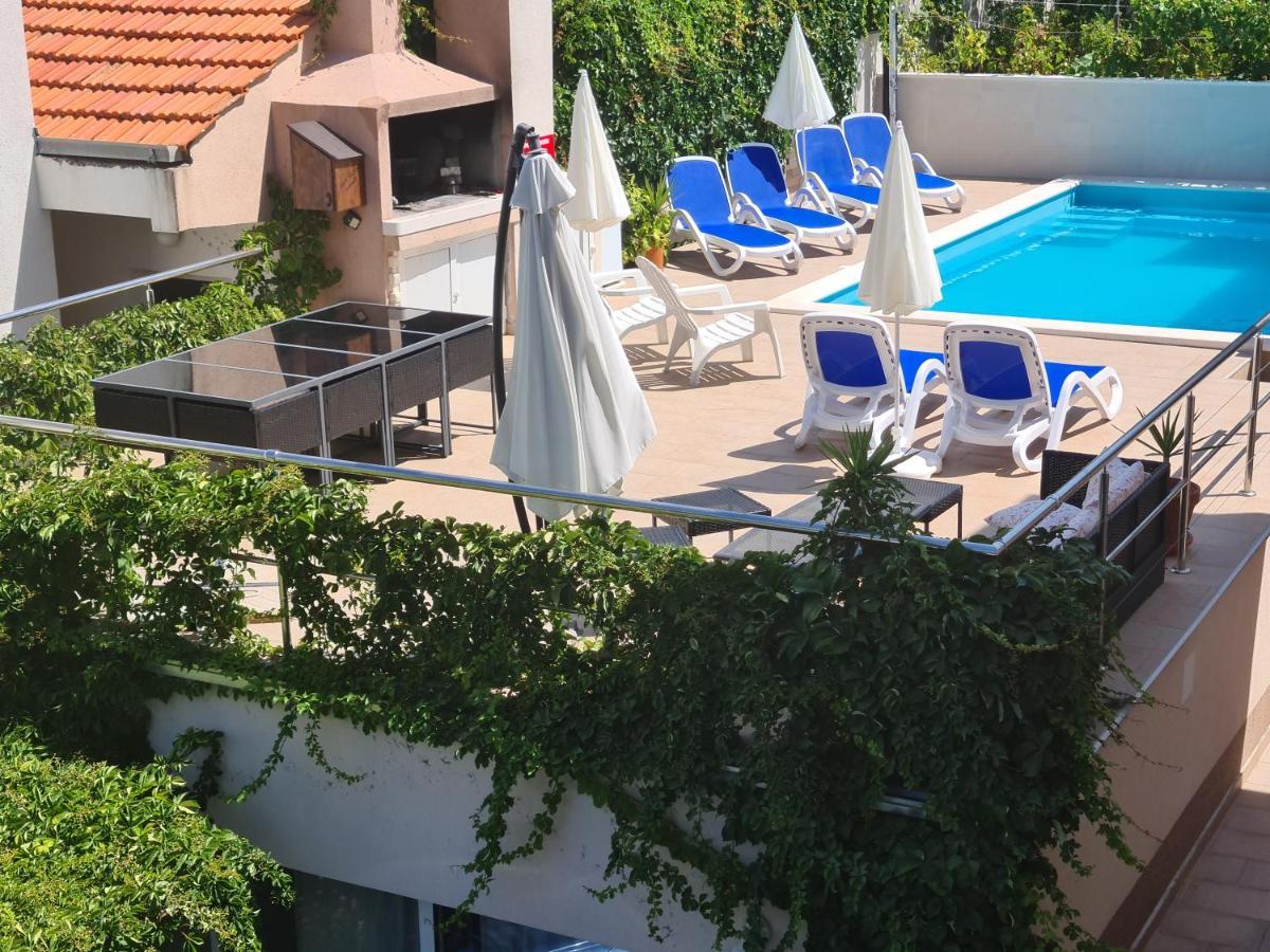 Apartments Villa Natali - Heating Pool Trogir Ngoại thất bức ảnh