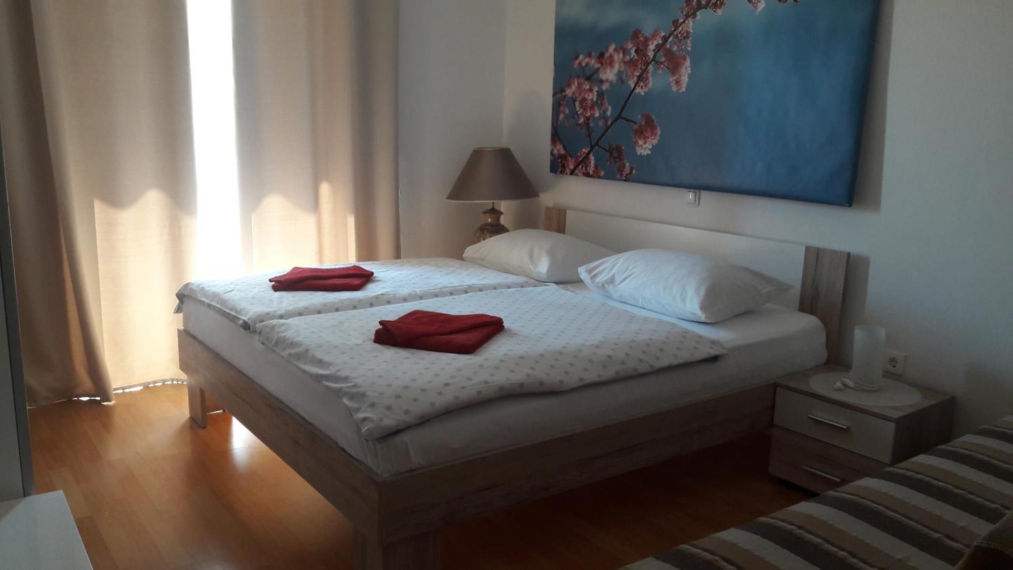 Apartments Villa Natali - Heating Pool Trogir Phòng bức ảnh