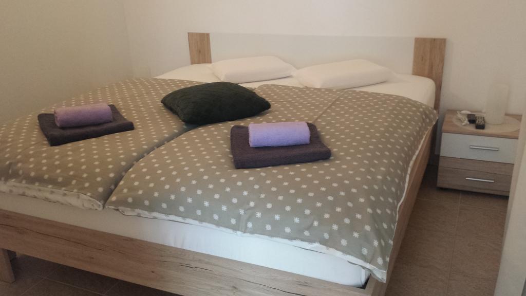 Apartments Villa Natali - Heating Pool Trogir Ngoại thất bức ảnh