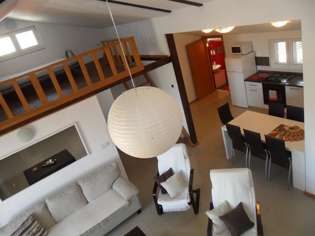 Apartments Villa Natali - Heating Pool Trogir Ngoại thất bức ảnh