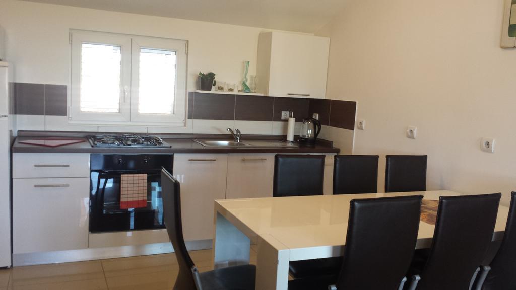 Apartments Villa Natali - Heating Pool Trogir Ngoại thất bức ảnh