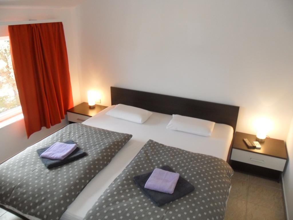 Apartments Villa Natali - Heating Pool Trogir Ngoại thất bức ảnh