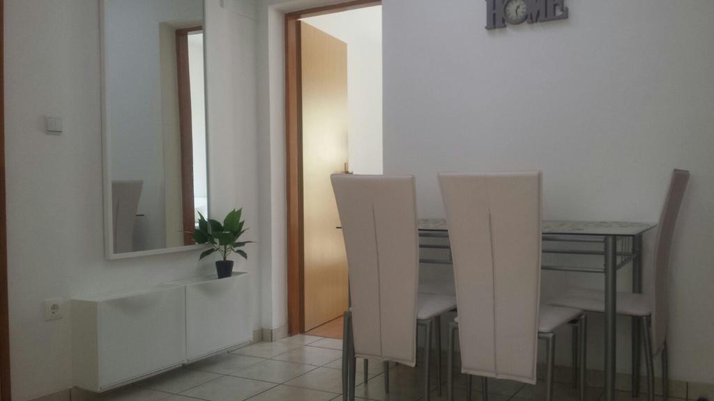 Apartments Villa Natali - Heating Pool Trogir Ngoại thất bức ảnh